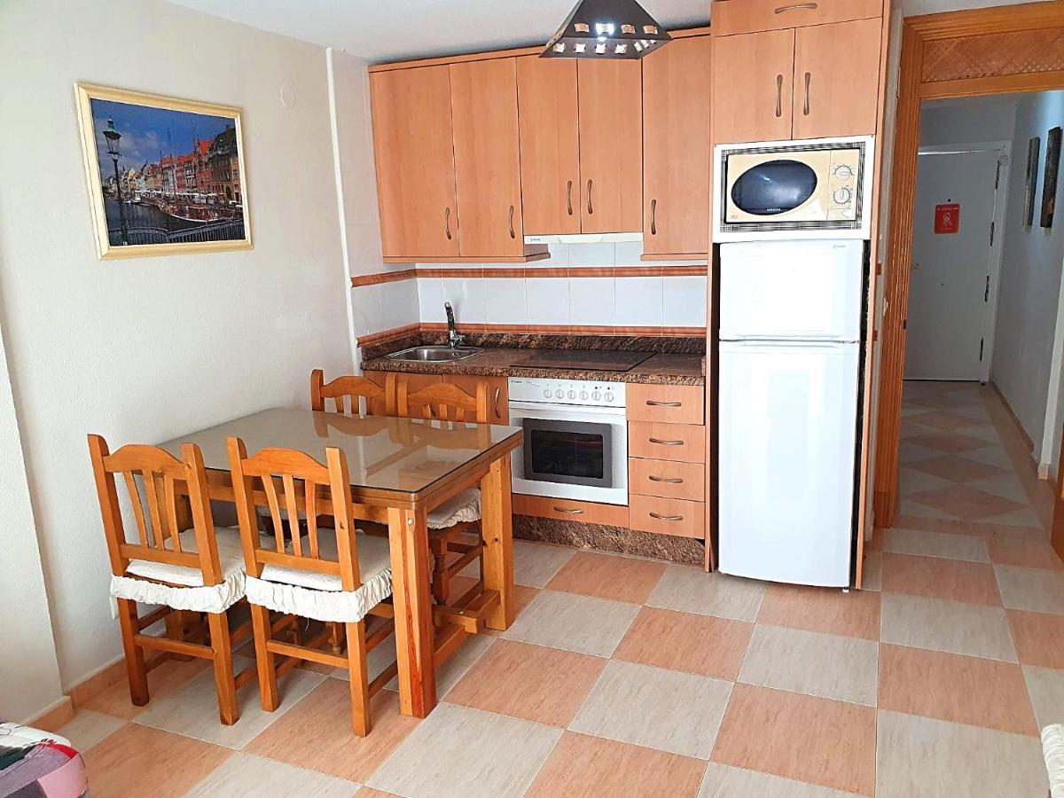 Apartamento Un Dormitorio En เบนิดอร์ม ภายนอก รูปภาพ