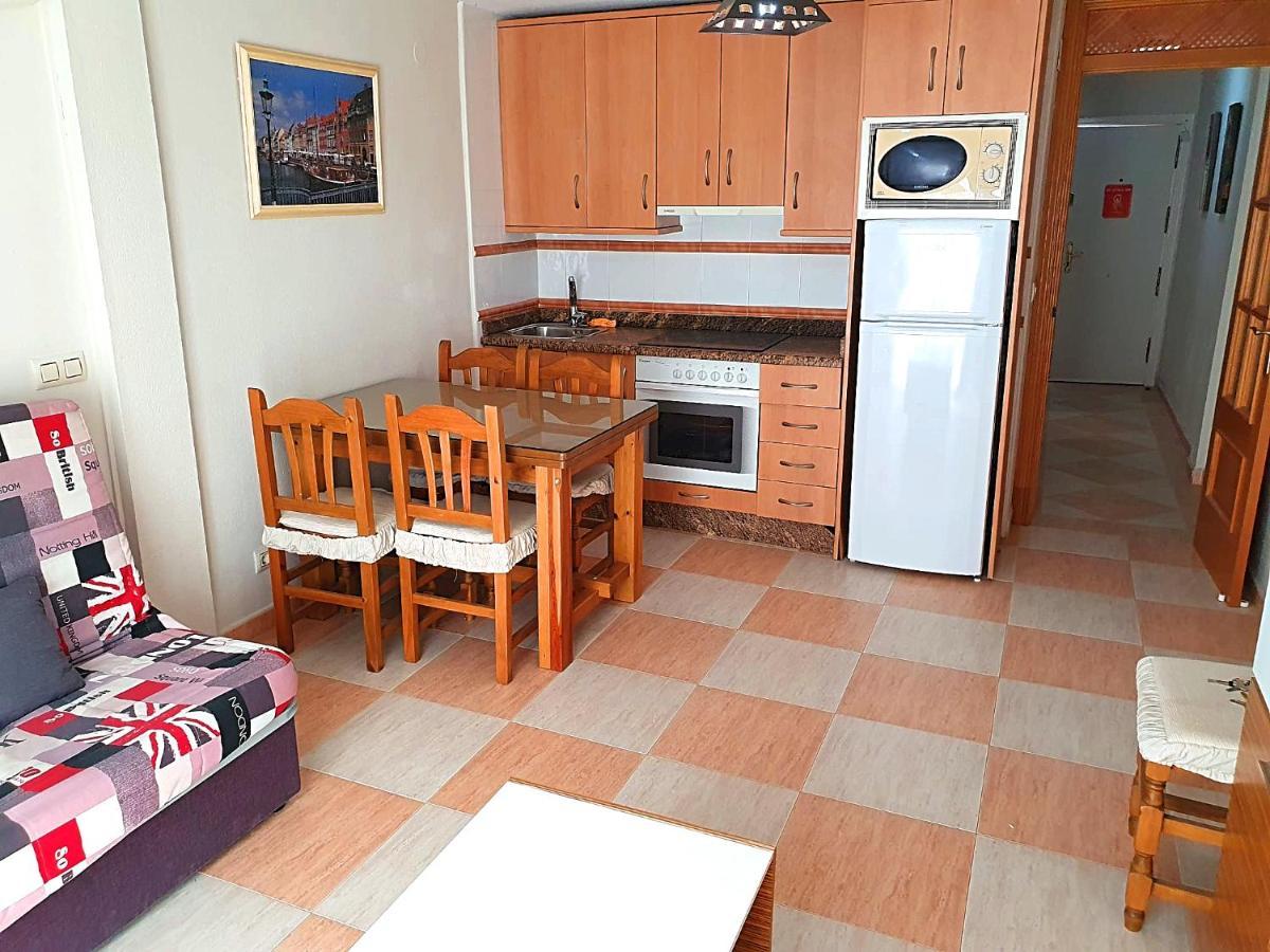 Apartamento Un Dormitorio En เบนิดอร์ม ภายนอก รูปภาพ